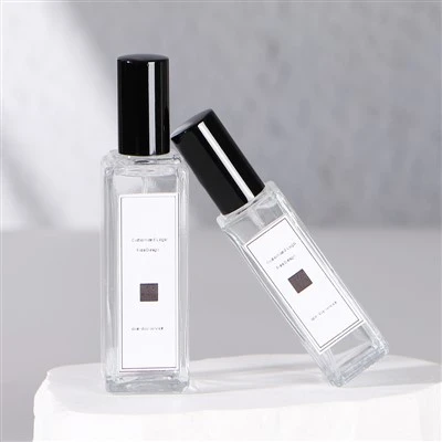 Bouteille de parfum de voyage en verre